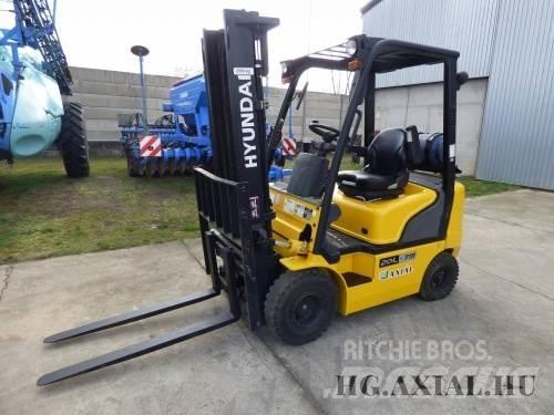 Hyundai 20L-7M Ďalšie poľnohospodárske stroje