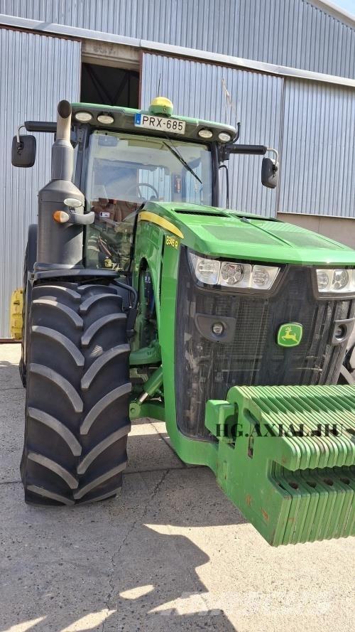 John Deere 8345R Traktory