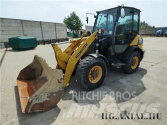 Komatsu 65 Kolesové nakladače
