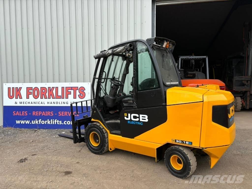 JCB 30-19 E Akumulátorové vozíky