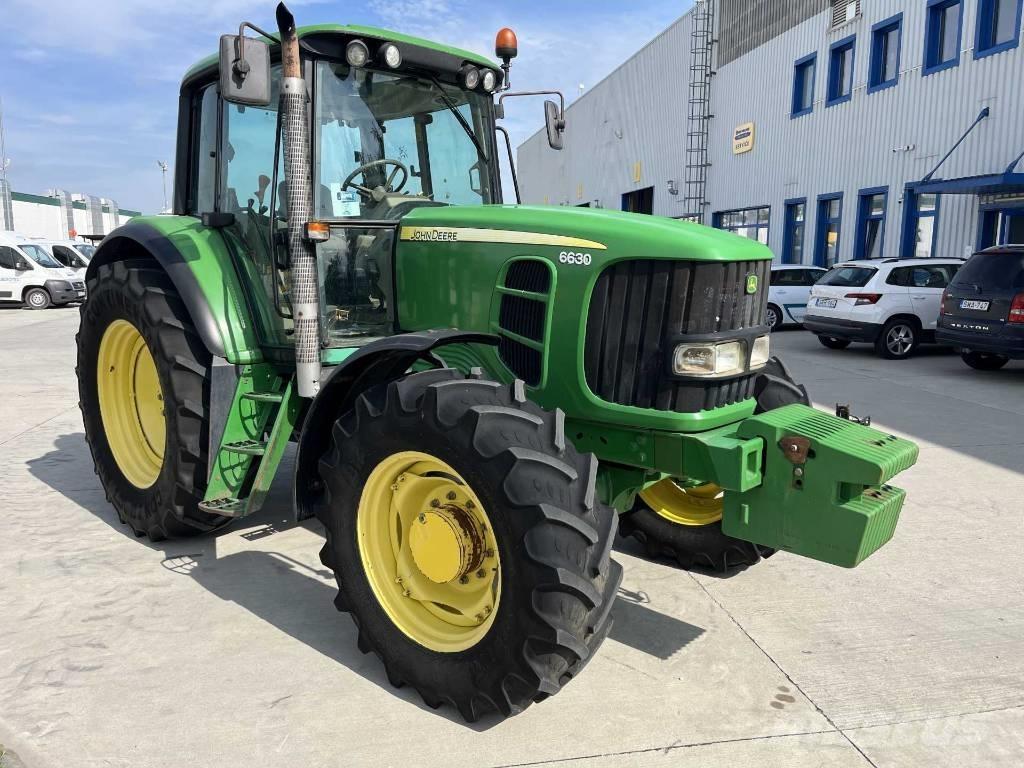 John Deere 6630 Traktory