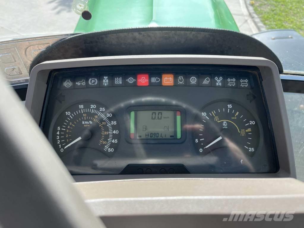 John Deere 6630 Traktory