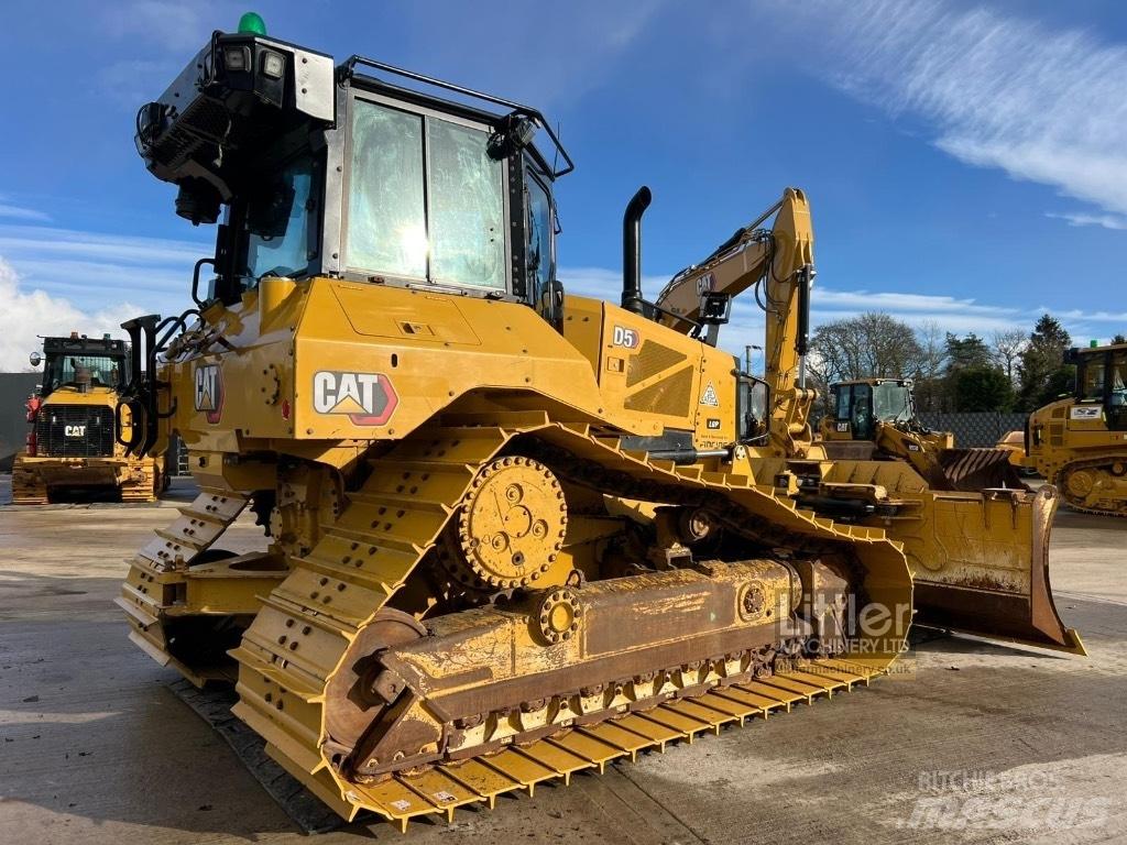 CAT D 5 LGP Pásové dozéry