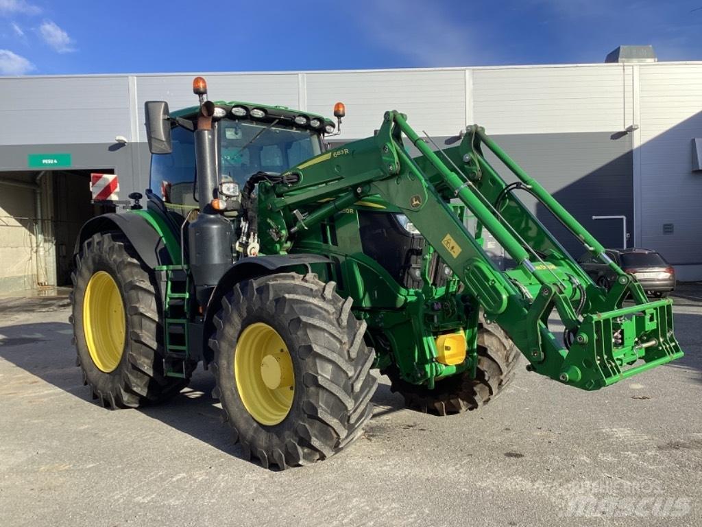 John Deere 6250 R Traktory