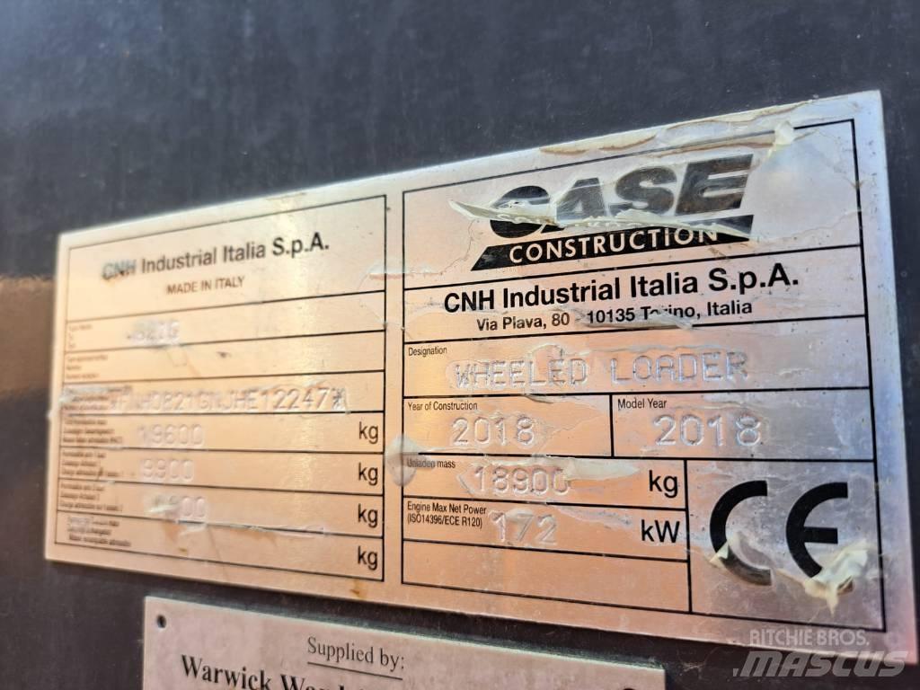 CASE 821 GXR Kolesové nakladače