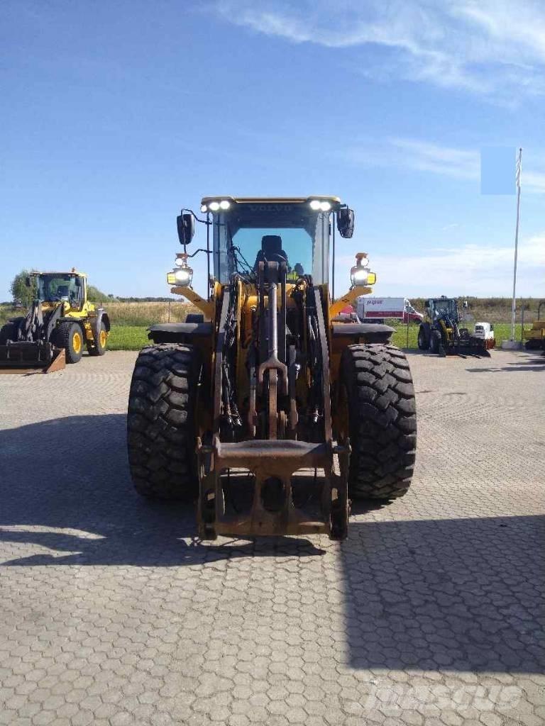 Volvo L 120 H Kolesové nakladače