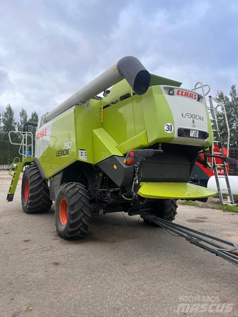 CLAAS Lexion 750 Kombinované zberacie stroje