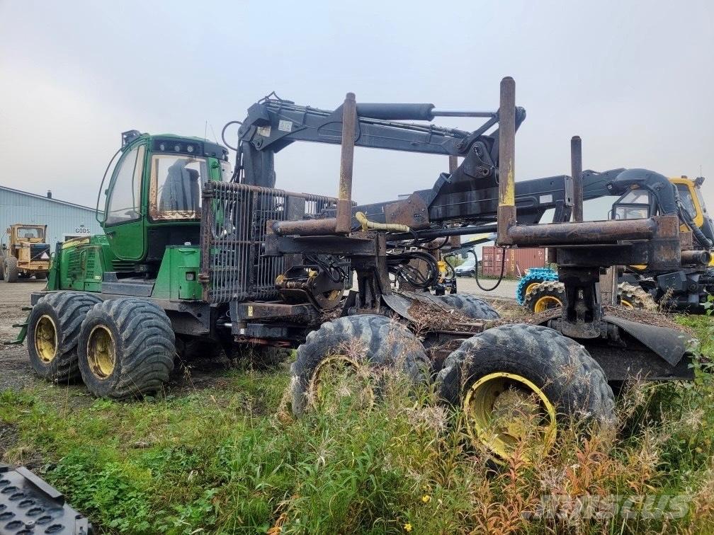 John Deere 1510 E Lesné traktory
