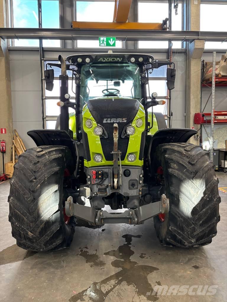 CLAAS Axion 830 CIS Traktory