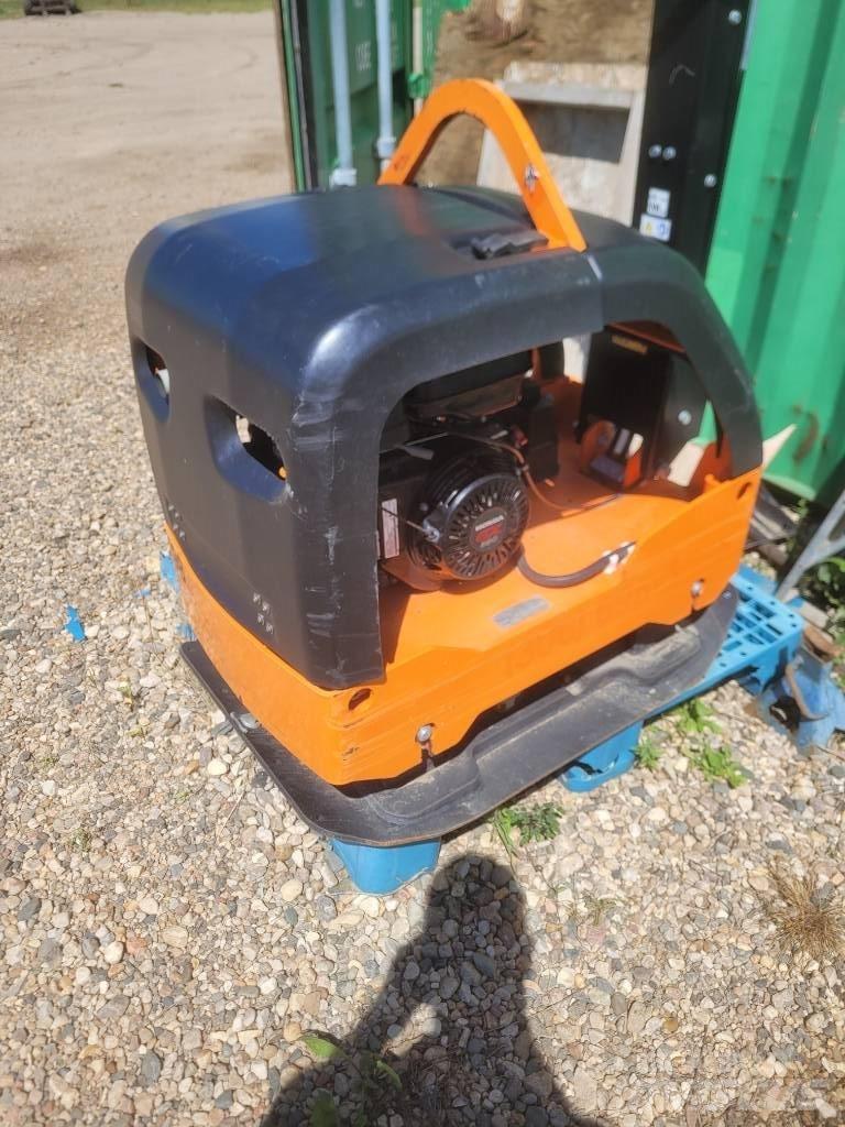 Atlas Copco RP400 Vlečné vibračné valce