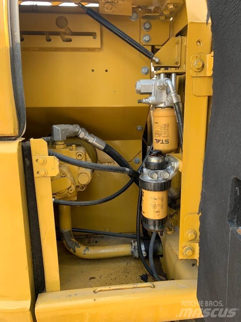 CAT 307D Pásové rýpadlá