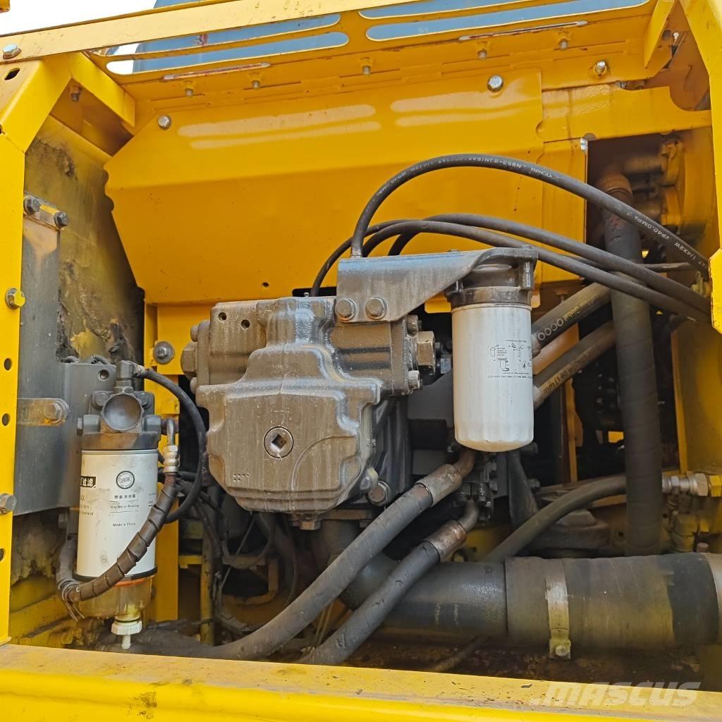 Komatsu PC 240 LC-8 Pásové rýpadlá