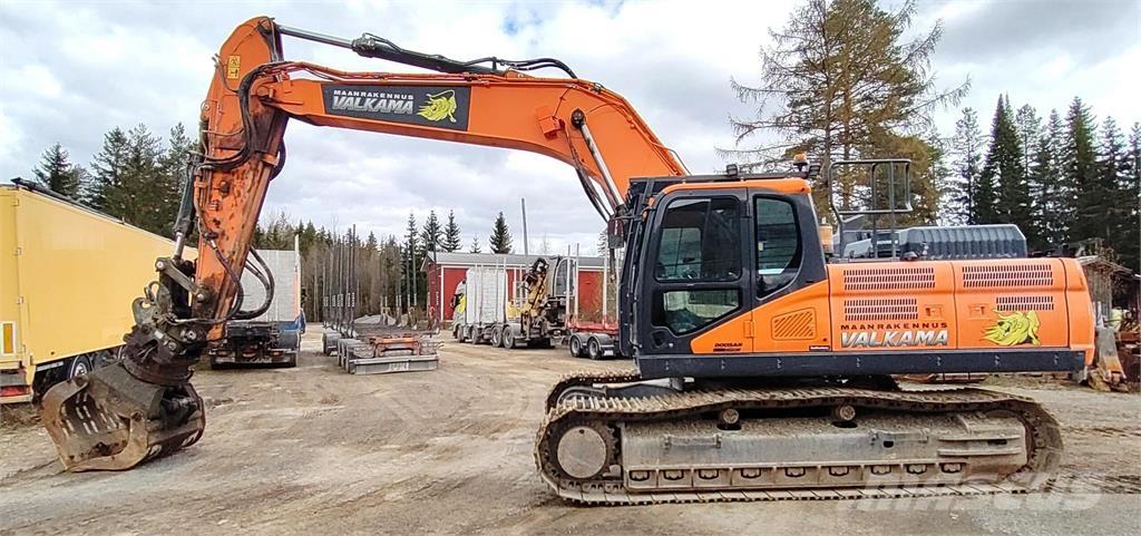 Doosan DX300 LC-7 Pásové rýpadlá