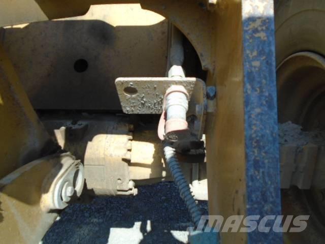 CAT 914M Kolesové nakladače