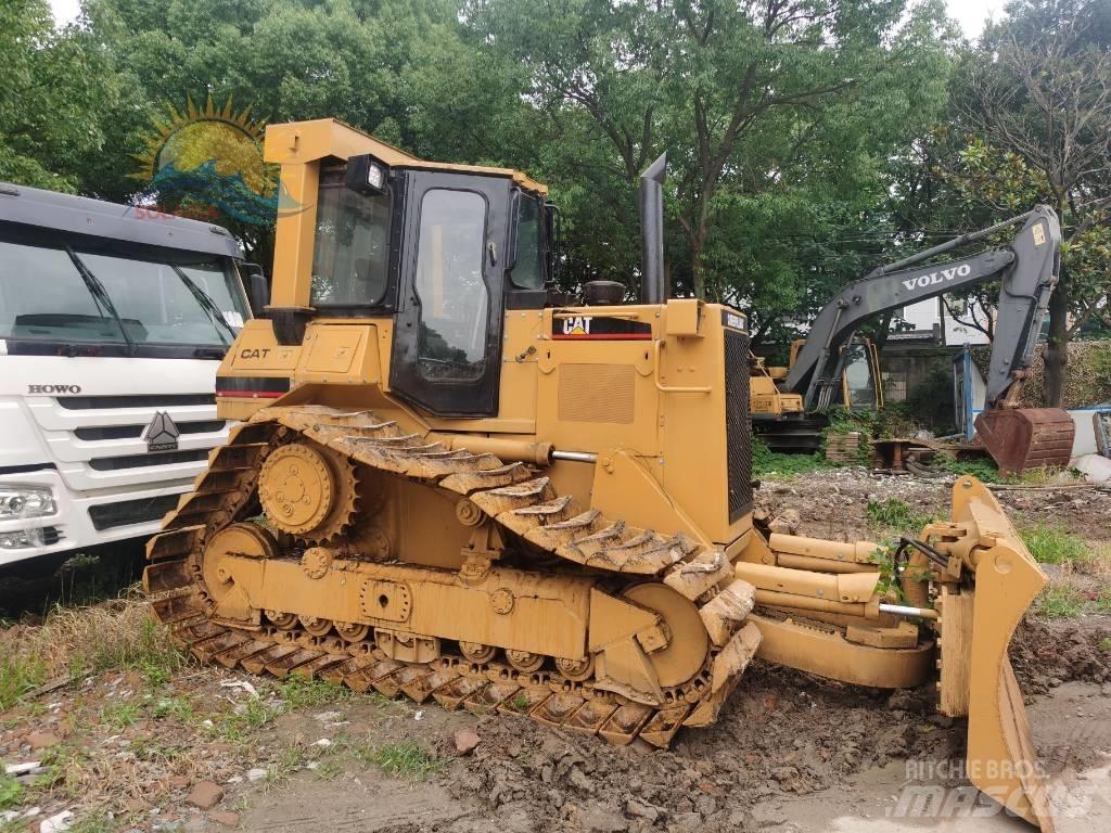 CAT D 5 N Pásové dozéry