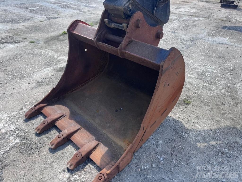 JCB JS 210 LC Pásové rýpadlá