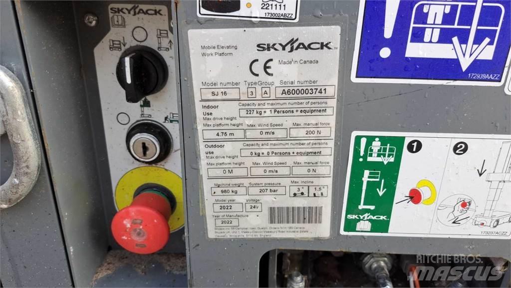 SkyJack SJ16 Ďalšie zdvíhacie zariadenia a plošiny