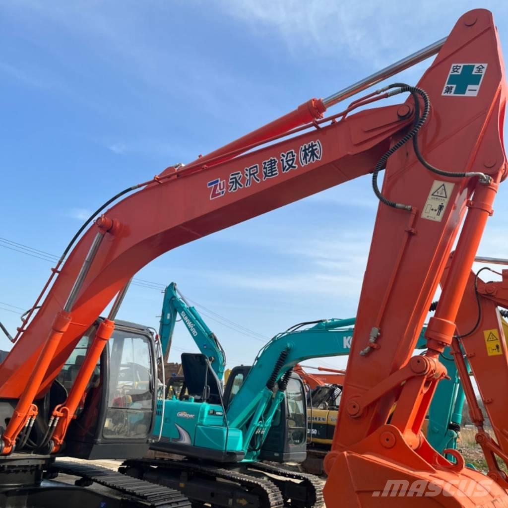Hitachi ZX 240 Pásové rýpadlá