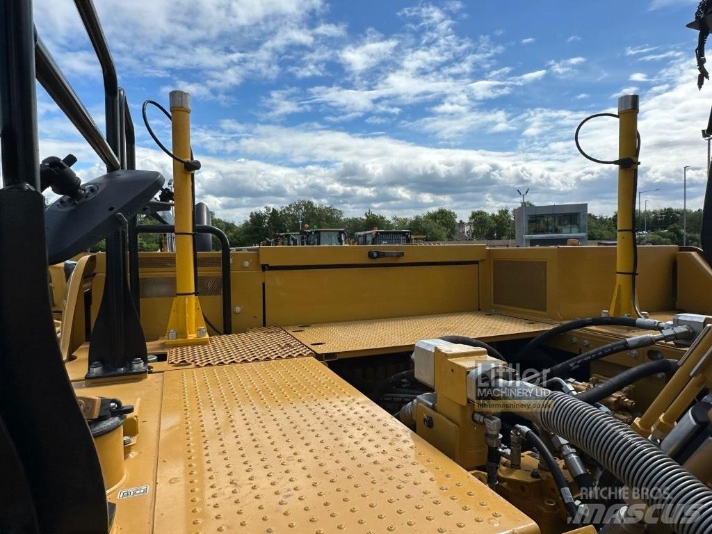 CAT 340 Pásové rýpadlá