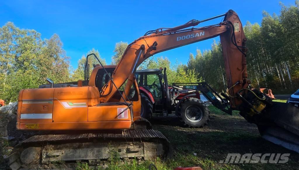 Doosan DX 140 LC Pásové rýpadlá