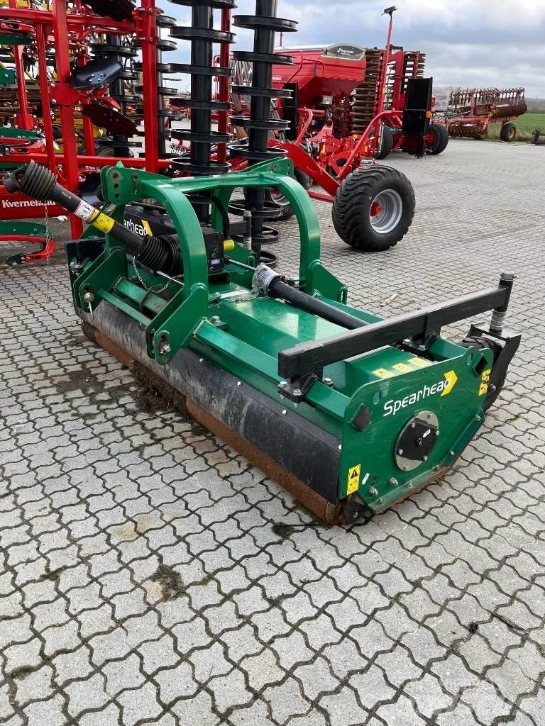 Spearhead Q 2500 HD Žacie stroje