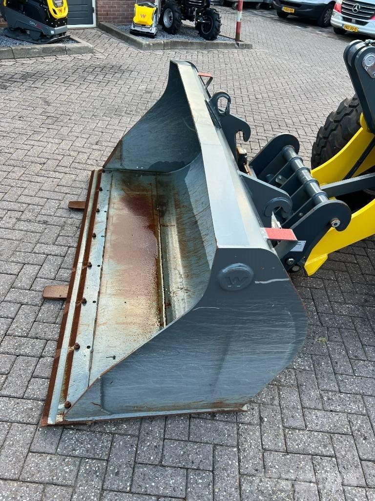 Wacker Neuson WL 60 Kolesové nakladače