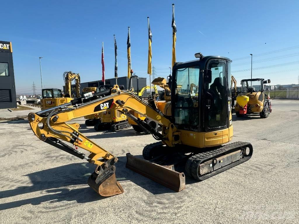 CAT 303.5 Mini rýpadlá < 7t
