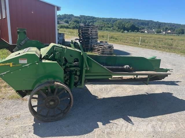 John Deere 3950 Žacie rezačky