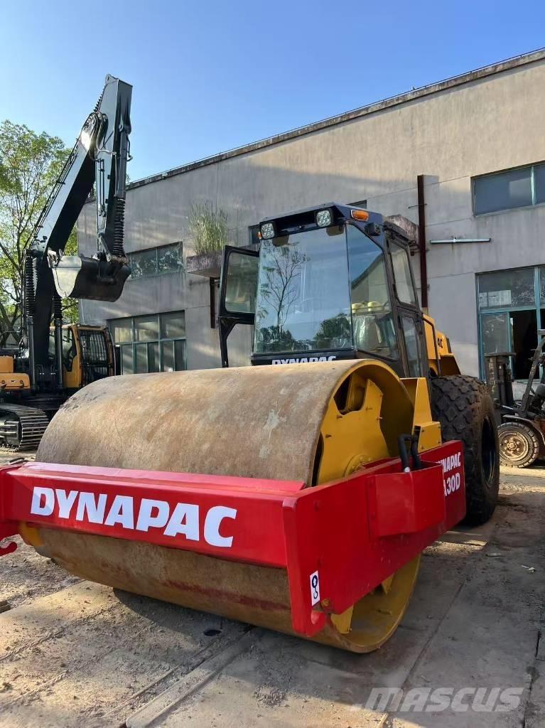 Dynapac CA 30 D Ťahačové valce