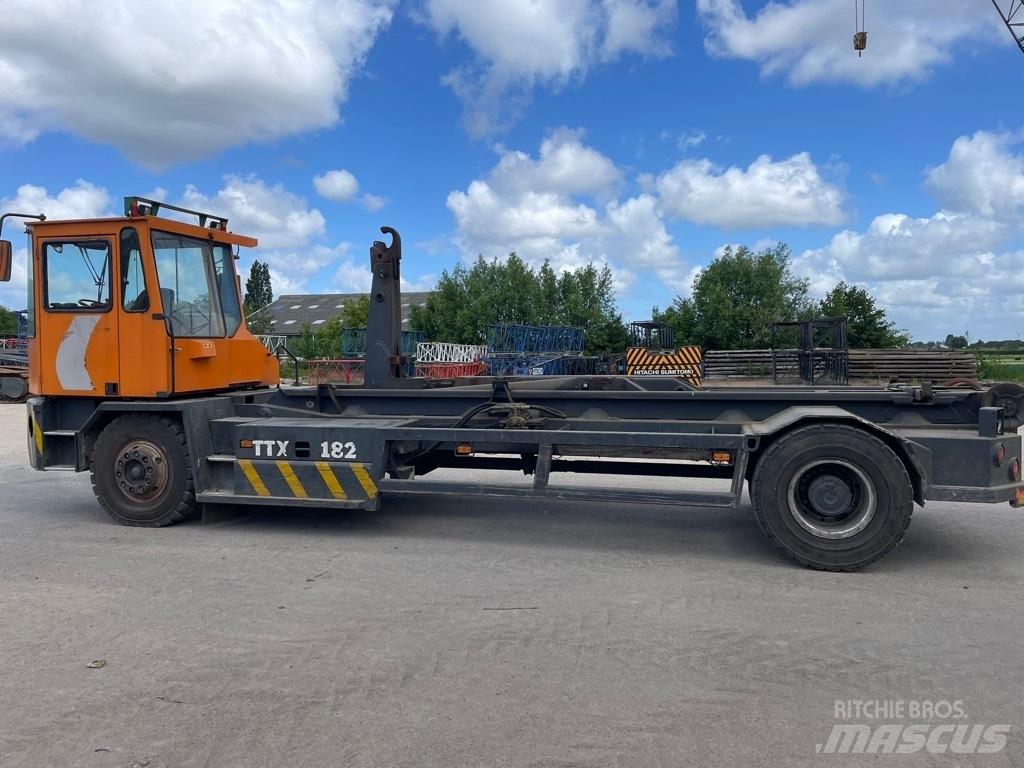 Kalmar 182 A L2 C!8 Terminálový ťahač