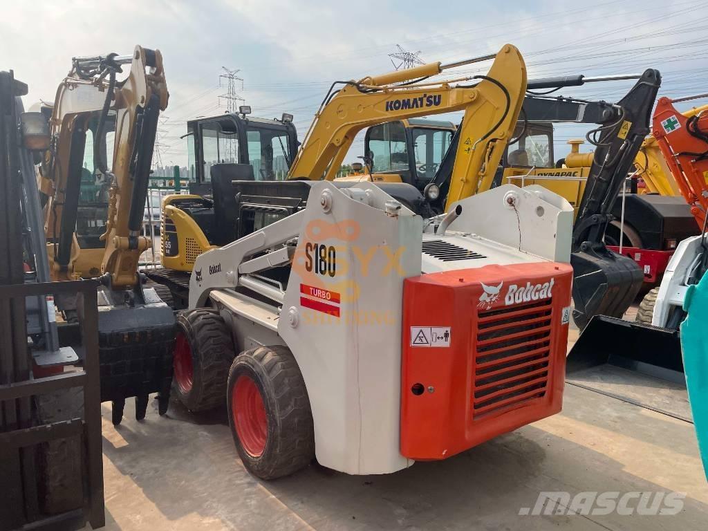 Bobcat S180 Šmykom riadené nakladače