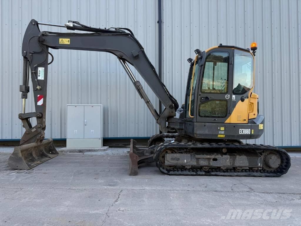 Volvo ECR 88 D Midi rýpadlá 7 t - 12 t