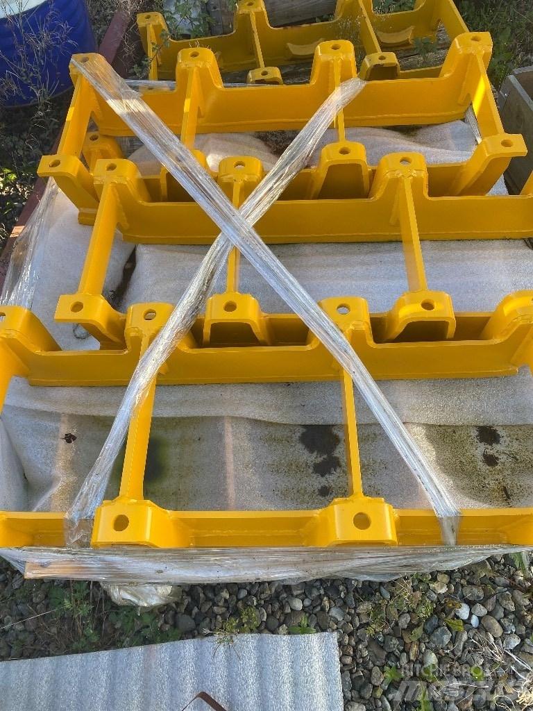 Komatsu D65PX Pásové dozéry