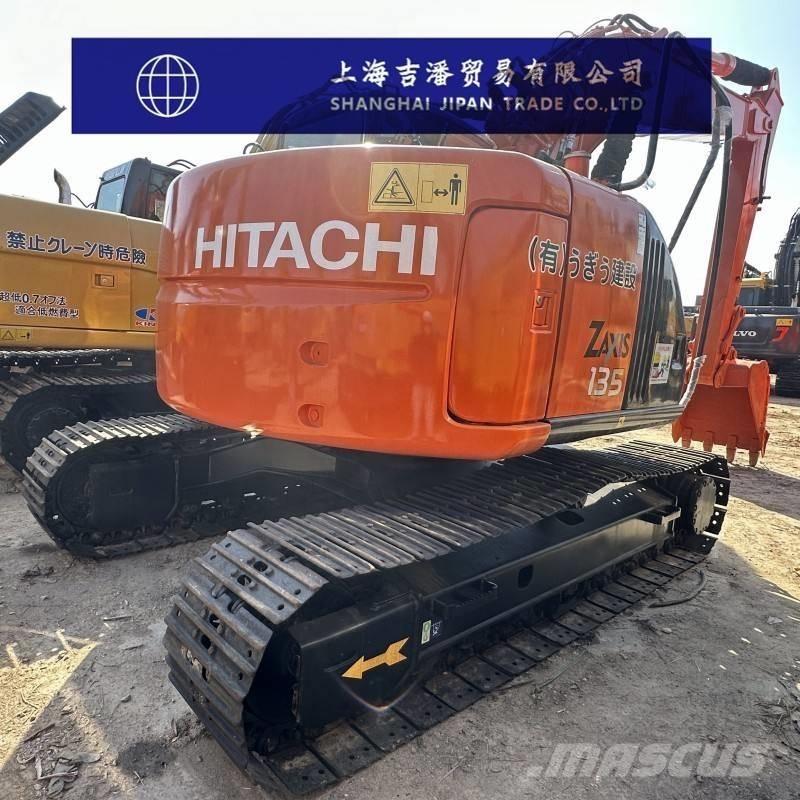 Hitachi ZX 135 Pásové rýpadlá