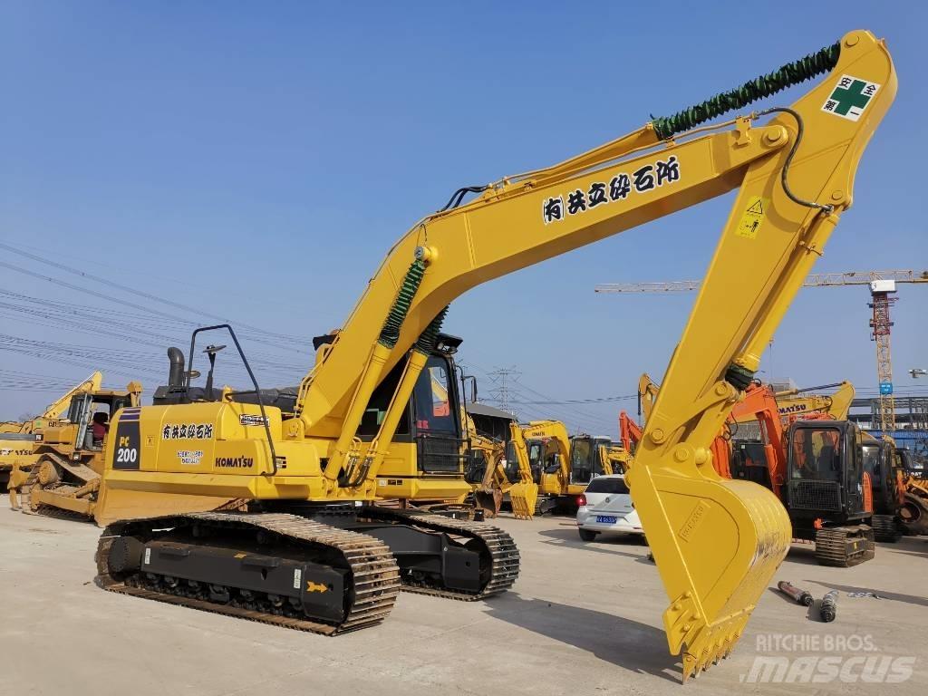 Komatsu PC 200-8N1 Pásové rýpadlá