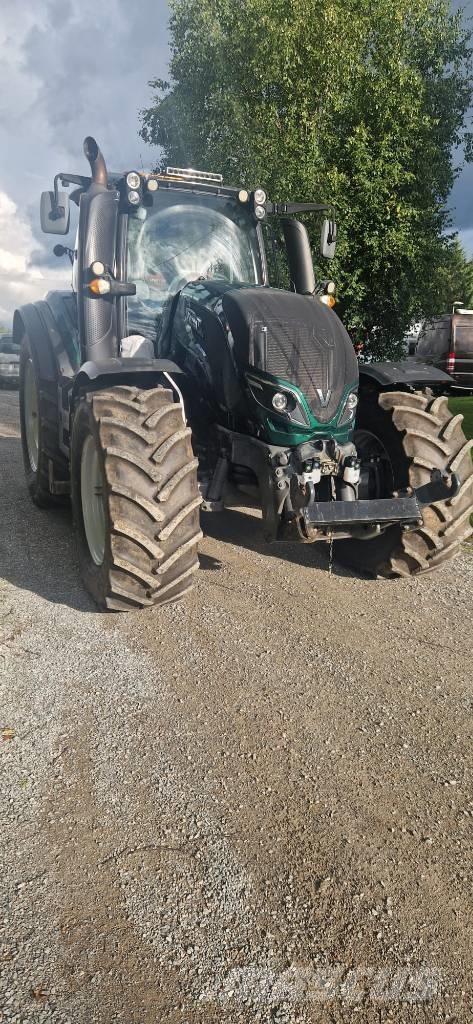 Valtra T194 versu Traktory