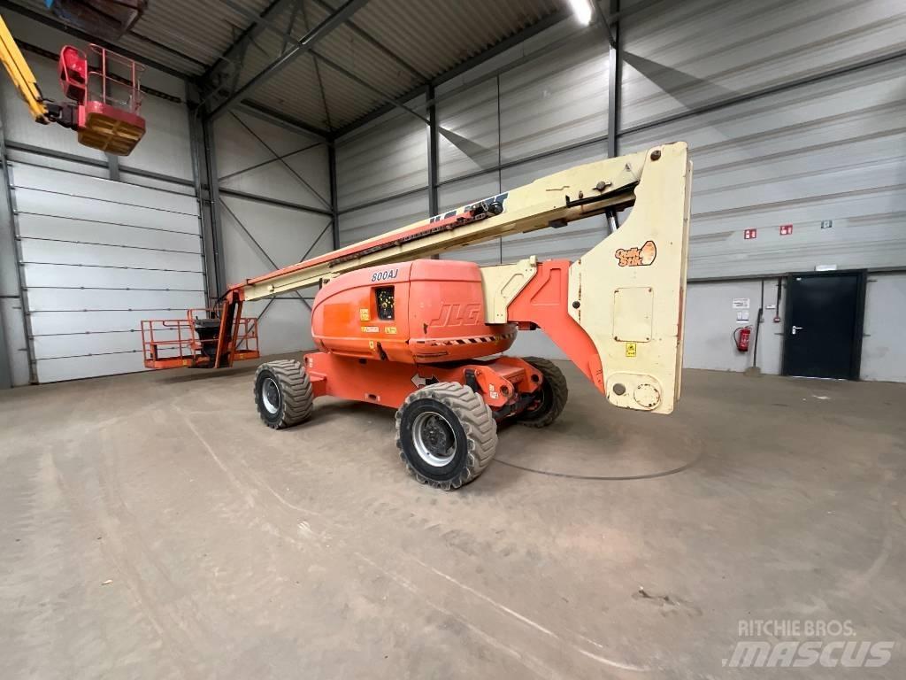 JLG 800 AJ Kĺbové plošiny