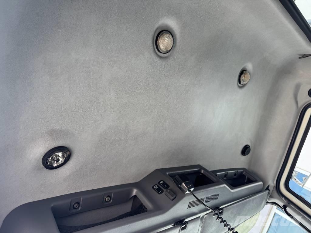 Mack GU713 Sklápače