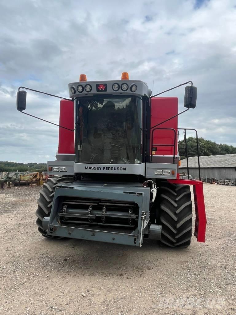 Massey Ferguson 7274 Kombinované zberacie stroje