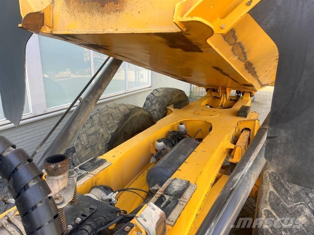 Volvo A25E Kĺbové nákladné autá