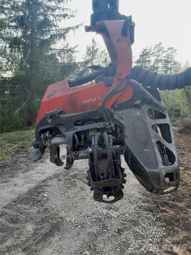 Komatsu C93 Žatevné hlavy