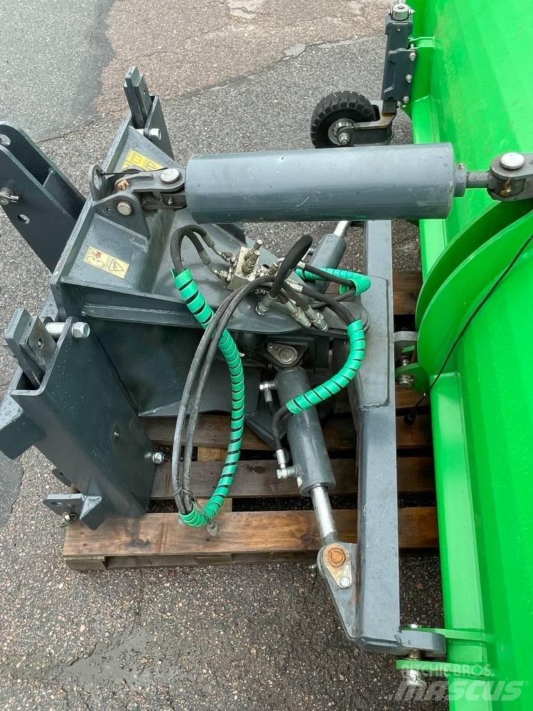 Sami DM-3700 Snežné pluhy, predné snežné radlice