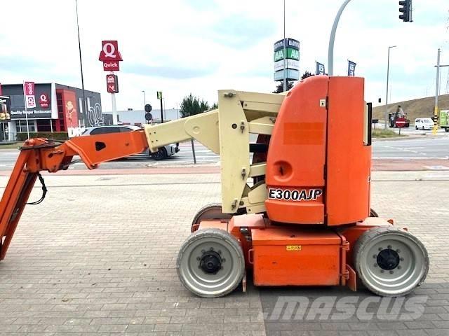 JLG E 300 AJP Kĺbové plošiny