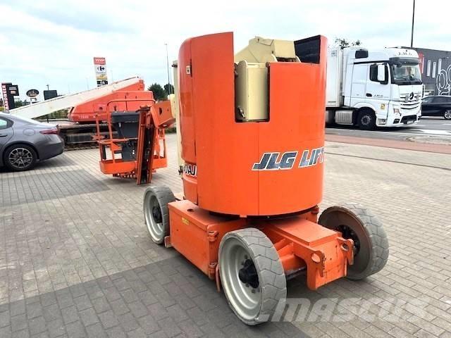 JLG E 300 AJP Kĺbové plošiny