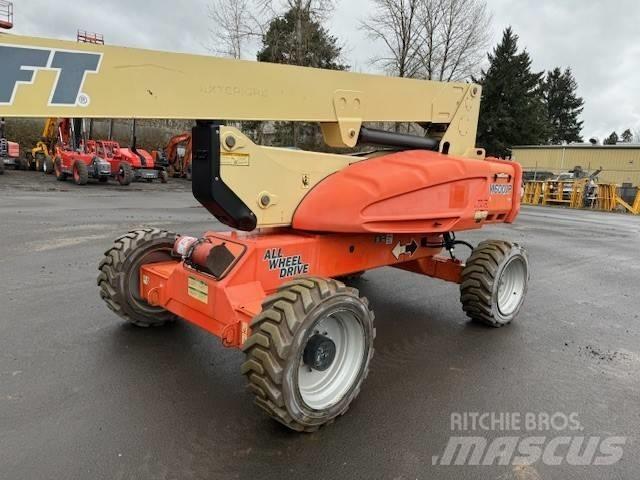 JLG M 600 JP Kĺbové plošiny