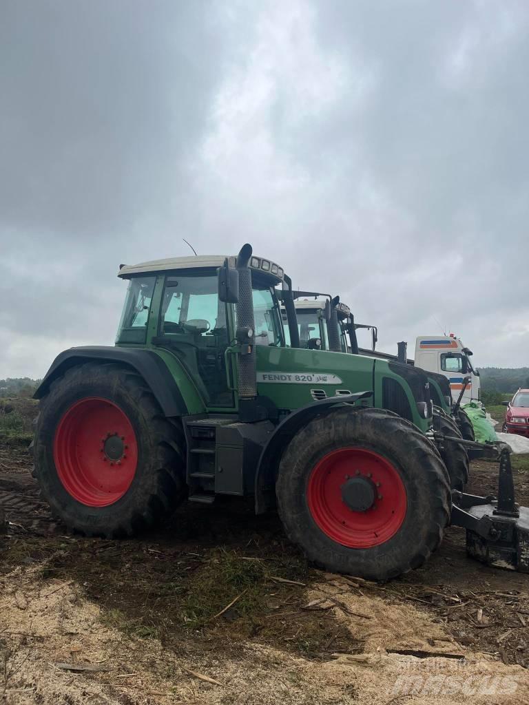 Fendt 820 Traktory