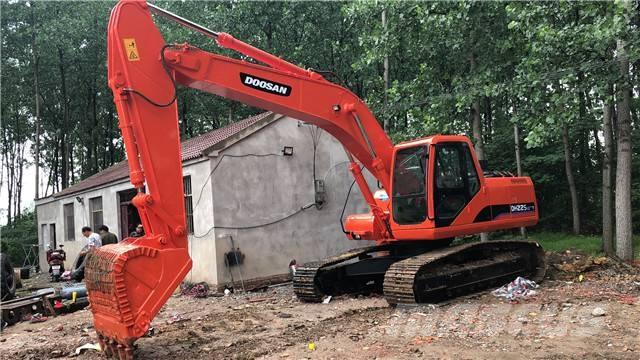 Doosan DH225 Pásové rýpadlá