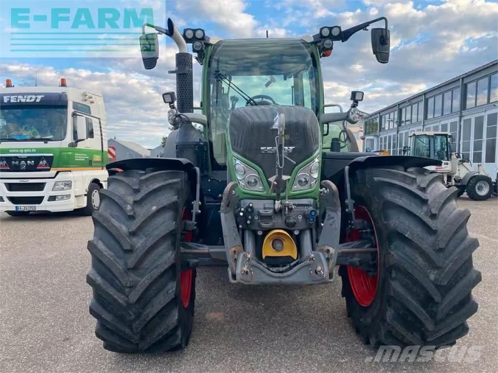 Fendt Vario 718 Traktory