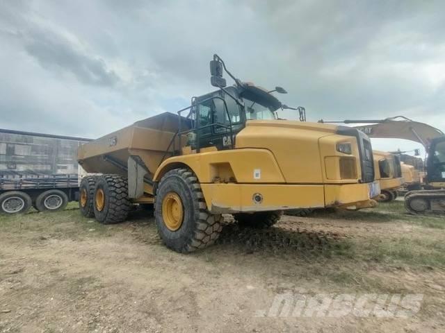 CAT 745 Kĺbové nákladné autá