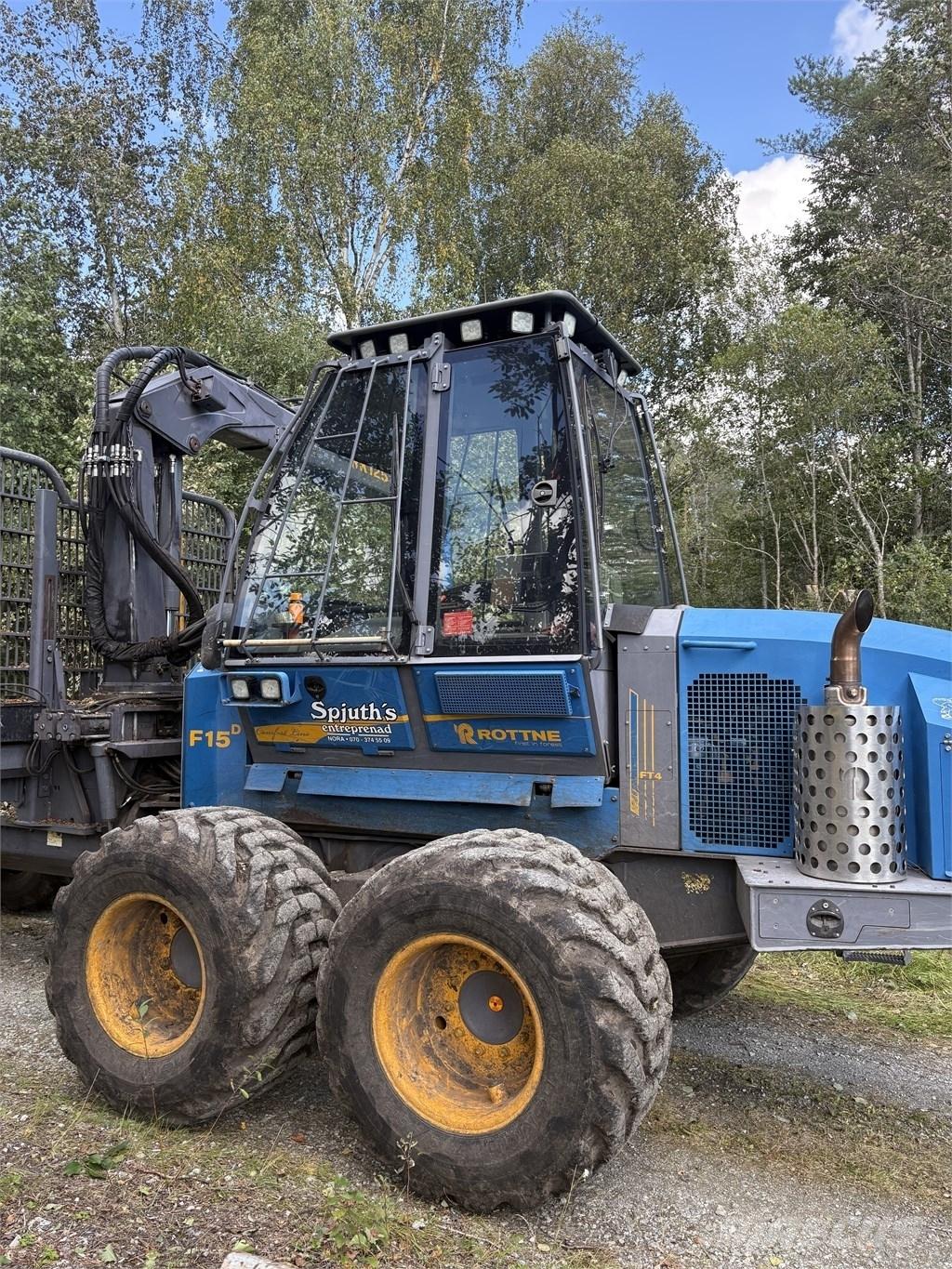 Rottne F15D Lesné traktory